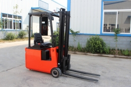 华体会买球-华体会买球(中国)官网
机械讲述电动叉车特征分类