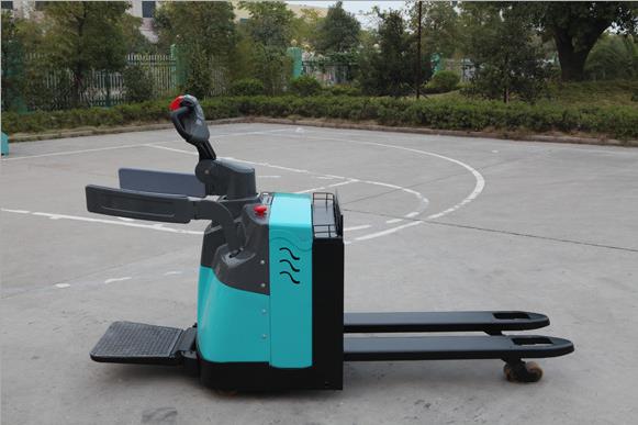 1552024528202836.jpg 微信截图_20171020144652.jpg